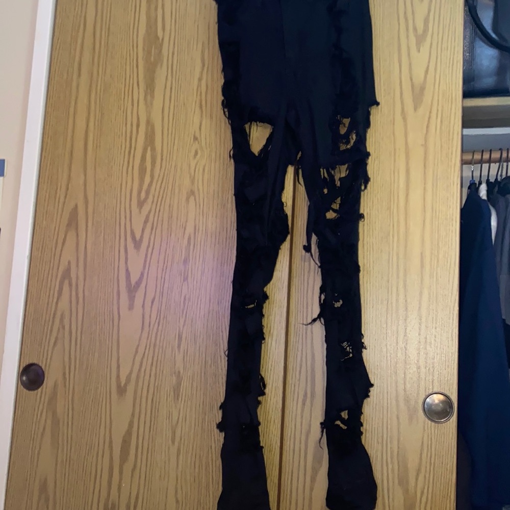 Ripped high top jeans